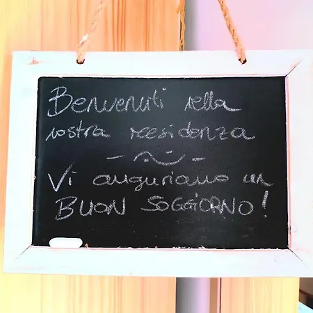 Casa di campagna Torretta Nel Borgo Medievale Montone (Abruzzo)